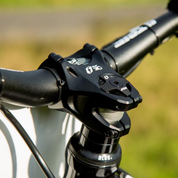 TapnPotenciaPlanoRace-3 Tapón Potencia Plano Race